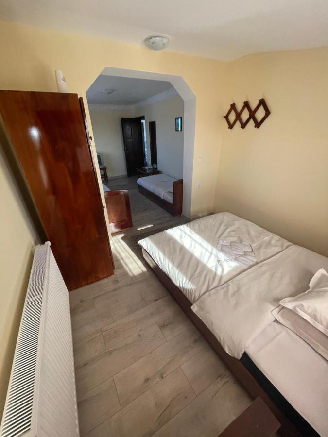 Motel Orion Obrejita Exteriör bild